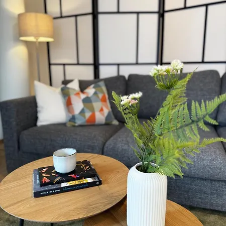 Modern Right On The Dock - Near Downtown ברגן