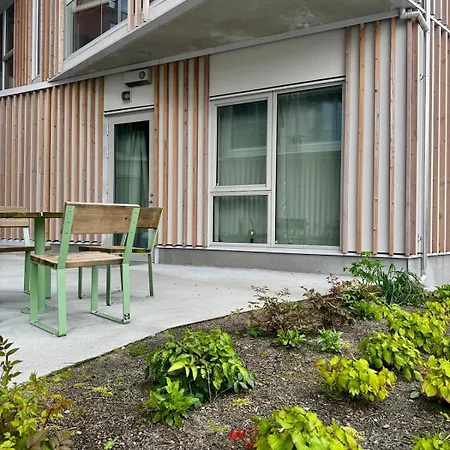 Modern Right On The Dock - Near Downtown 아파트