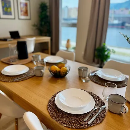 아파트 Modern Right On The Dock - Near Downtown *